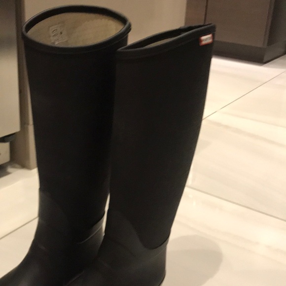 *SOLD* Ladies Hunter rain boots - Picture 8 of 12
